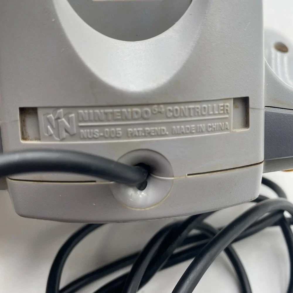Nintendo‎ 64 N64 Gray Controller NUS-005 Authentic OEM STICK IS A LITTLE LOOSE